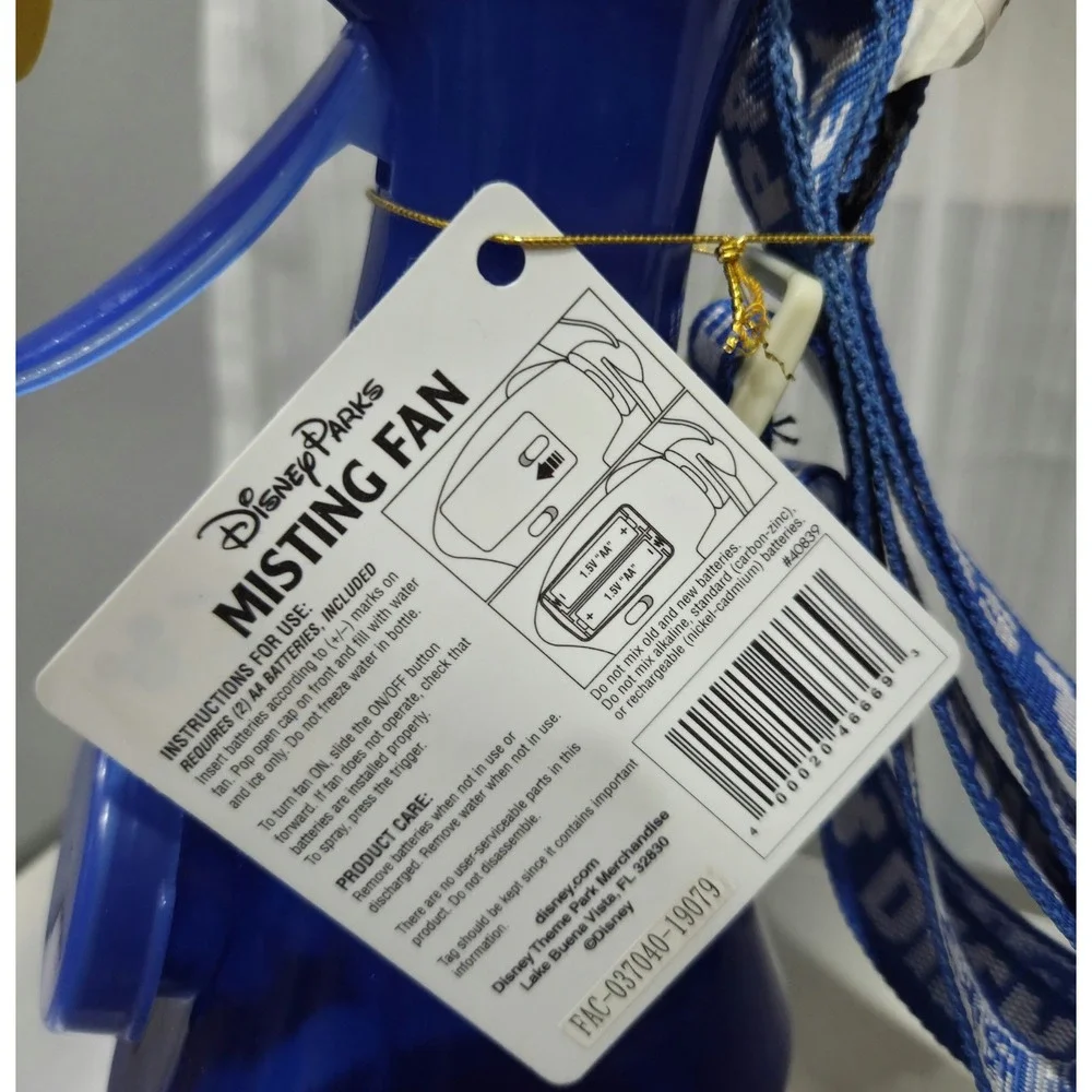 WALT DISNEY WORLD PARKS Misting Water  Spray Fan‎ W/Lanyard 